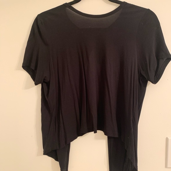 Open back T-shirt - Picture 5 of 5